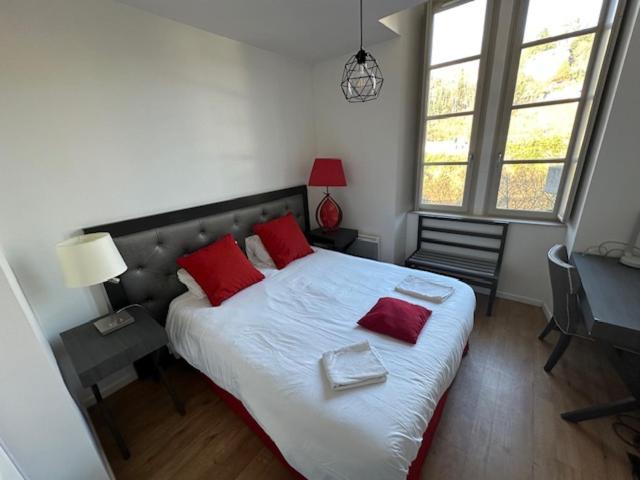 Ferienwohnung Cocon Au Calme Sur Vezere Uzerche Exterior foto
