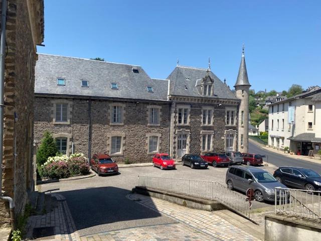 Ferienwohnung Cocon Au Calme Sur Vezere Uzerche Exterior foto