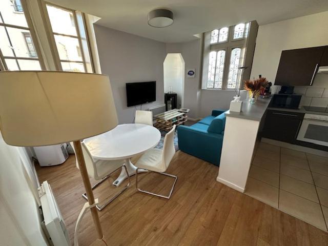 Ferienwohnung Cocon Au Calme Sur Vezere Uzerche Exterior foto