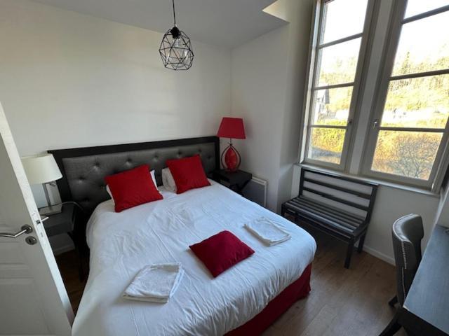 Ferienwohnung Cocon Au Calme Sur Vezere Uzerche Exterior foto